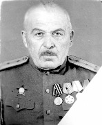 �������� ��� (�����) ��������� (1904-1986). ���������-�����������, ������-���������, � 1975 �. - ����� /�������, ������ �� ����������� ������������ ����/ ��������� ����������� � ���������-��������.