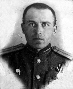 �������� ��� (�����) ��������� (1904-1986). ���������-�����������, ������-���������, � 1975 �. - ����� /�������, ������ �� ����������� ������������ ����/ ��������� ����������� � ���������-��������.